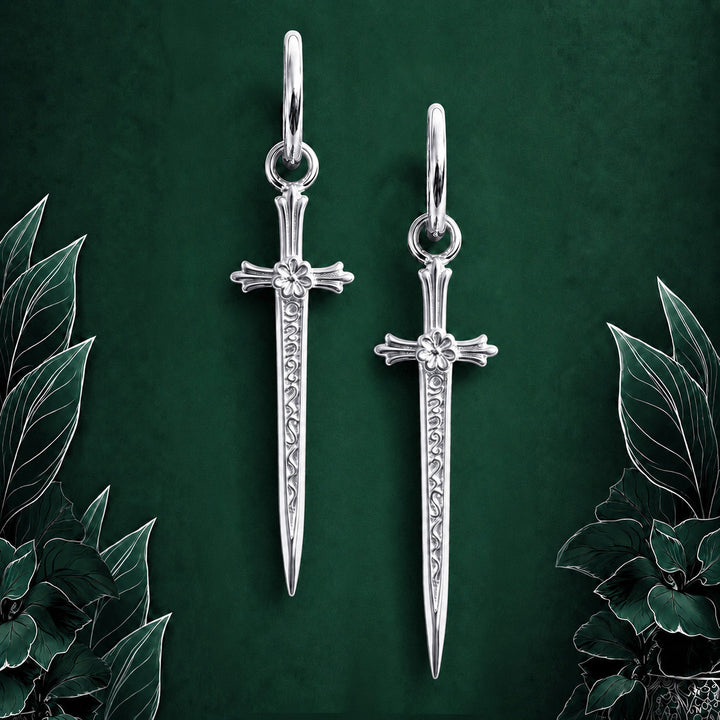 アクセサリー A&G Dagger Pierce Apex Dagger Earrings | Gold & Silver | IMBER